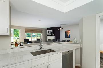 Vacation Rental for 8 Guests in Manchester (VT), Green Mountain National Forest, Picture 3