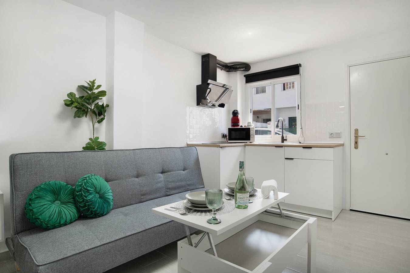 Ganzes Studio, Einzimmerapartment 'Loft Marina' mit Gemeinschaftspool, Wlan und Klimaanlage in Vejer de la Frontera, Costa de la Luz