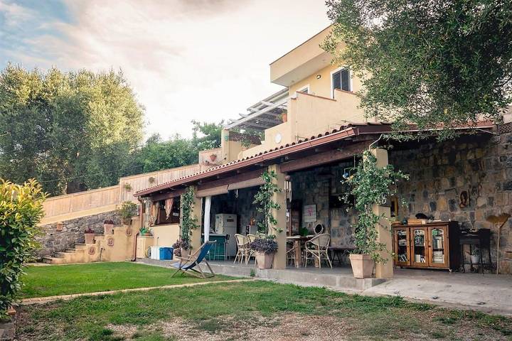 Casa vacanza per 3 persone, con Terrazza e Giardino nonché Panorama a San Giovanni a Piro