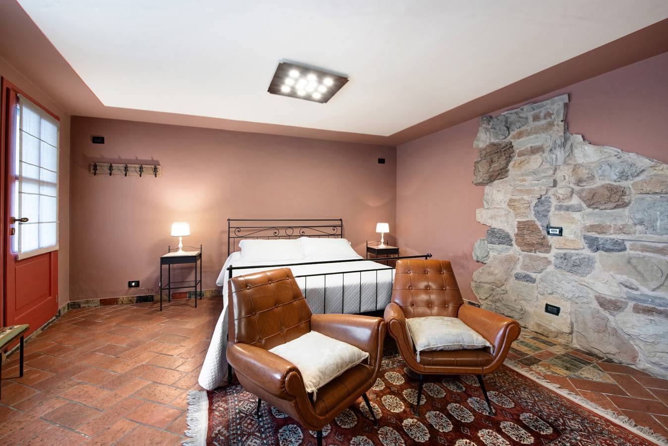 Entire apartment, Apartment 'Loft' with Wi-Fi in Pilzone, Comune di Iseo
