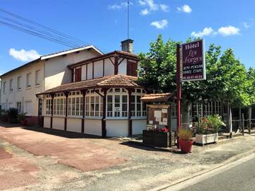 Hôtel pour 2 personnes, avec terrasse à Pontenx-les-Forges