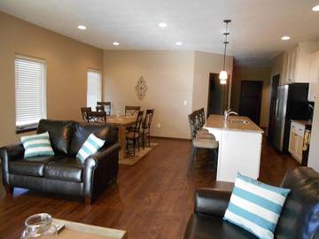 Vacation House for 14 Guests in Iowa, USA, Picture 4