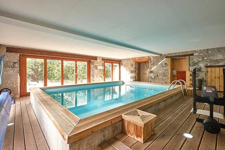 Chambre d’hôte pour 2 personnes, avec Piscine et Sauna à Noyarey