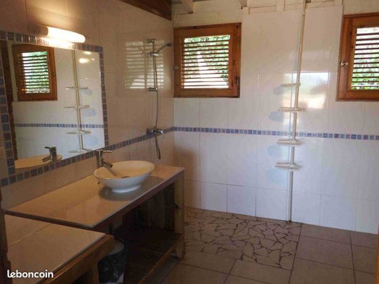 Haus am Meer in Pointe-Noire mit Gemeinschaftspool in Pointe-Noire, Guadeloupe