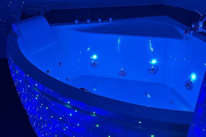 Péniche pour 2 personnes, avec jacuzzi dans Île de France - 4