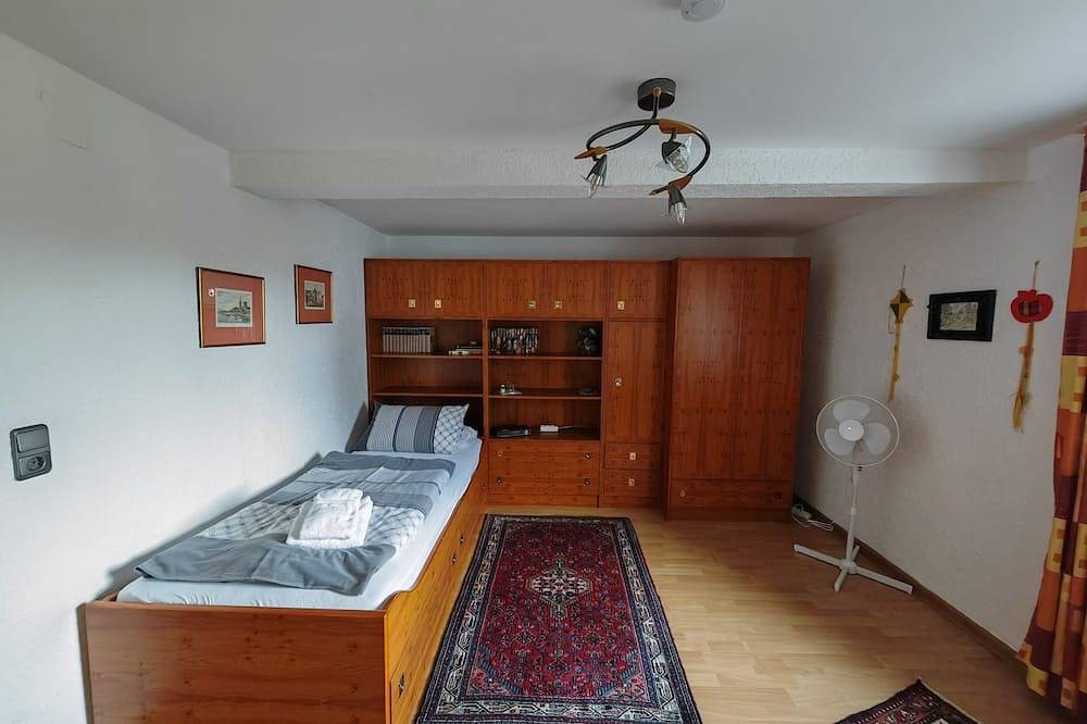Ganze Wohnung, O1 - Gemütliches 70 qm Apartment in Grafenwöhr, Naturpark Nördlicher Oberpfälzer Wald
