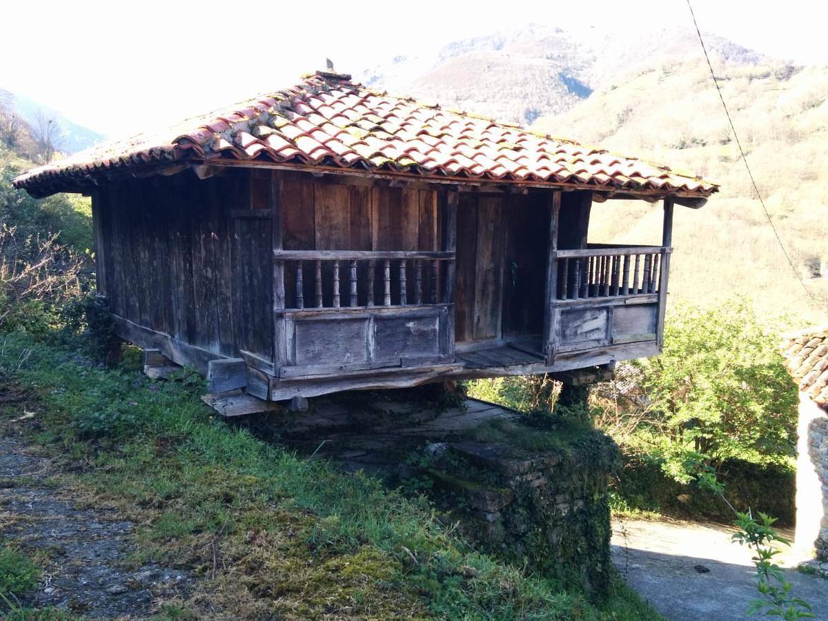 Casa La Parra in Somiedo, Cordillera Cantábrica