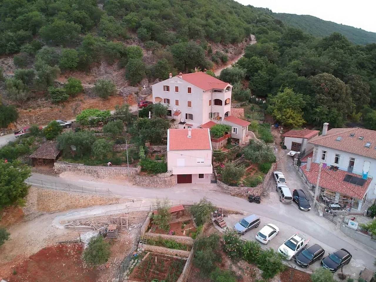 Ganze Wohnung, Studio Appartement mit Terrasse und Meerblick Beli, Cres As-22435-a in Cres Stadt, Cres