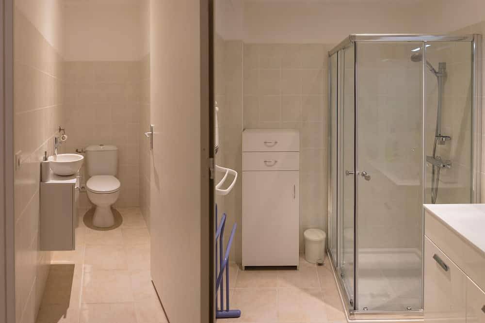 Appartement entier, Appartement pour 4 personnes à Guillaumes  Résidence Reine jeanne in Guillaumes, Région de Nice