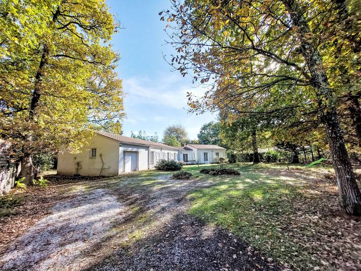 Maison de vacances pour 10 personnes, avec terrasse et jardin, animaux acceptés