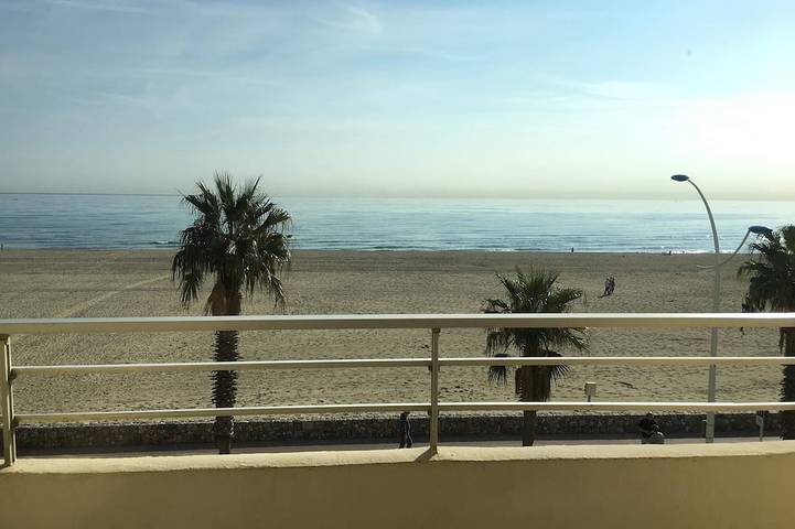 Gîte pour 4 personnes, avec balcon dans Casino Du Canet En Rousillon - 4