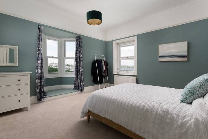 Spacious House nr Castle Beach, Parking & Sauna in Falmouth (Cornwall), Cornualles