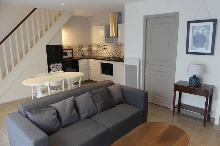 Gîte pour 4 personnes, avec terrasse dans Saint-Michel-de-la-Pierre