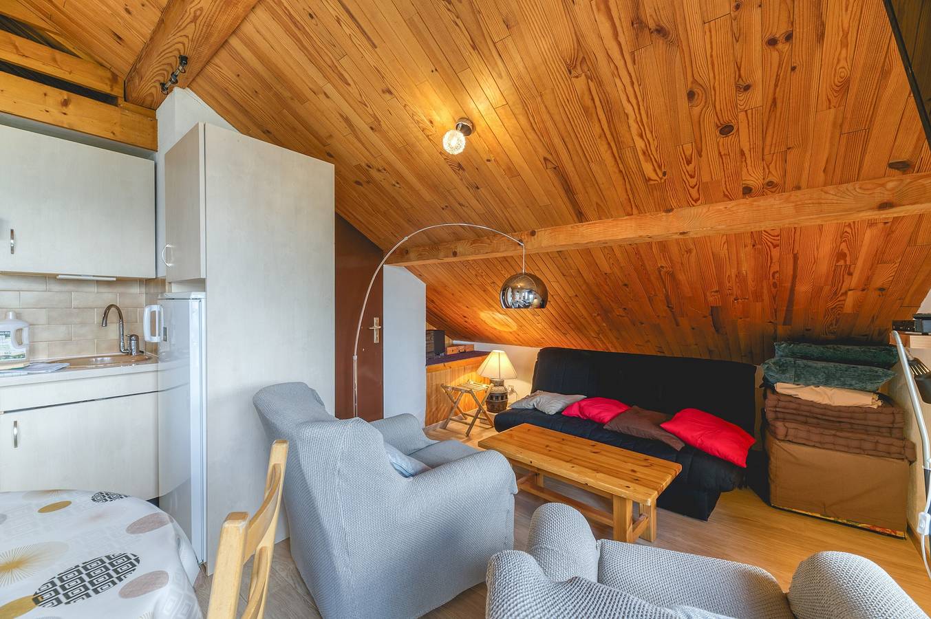 Apartamento entero, Apartamento 'La Meije 9' con vistas a la montaña y balcón in Villard-Reculas, Parque Nacional de los Ecrins