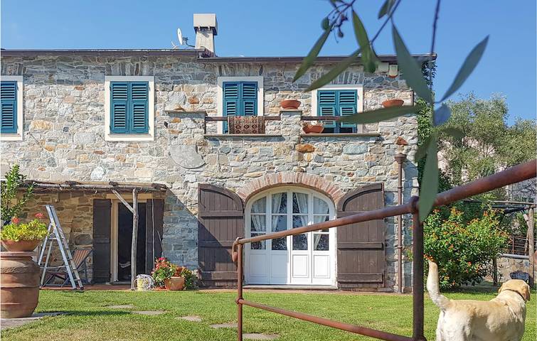 Ferienhaus für 10 Personen, mit Terrasse und Garten in Cogorno