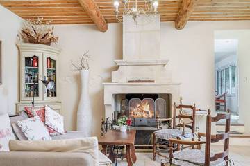 Gîte pour 9 personnes, avec jardin et balcon à Puget