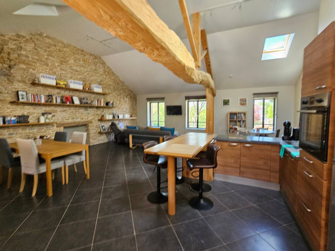 Gîte “La Grange d'Émile” met privé tuin en wifi in Chozeau, La Tour-du-Pin und Umgebung