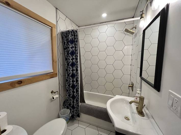 Cottage for 4 people, with hot tub and sauna as well as garden, with pets in Tobermory (Ontario)