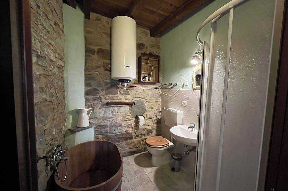 La Stalla - Cottage with Pool in Toano, Reggio Emilia Province
