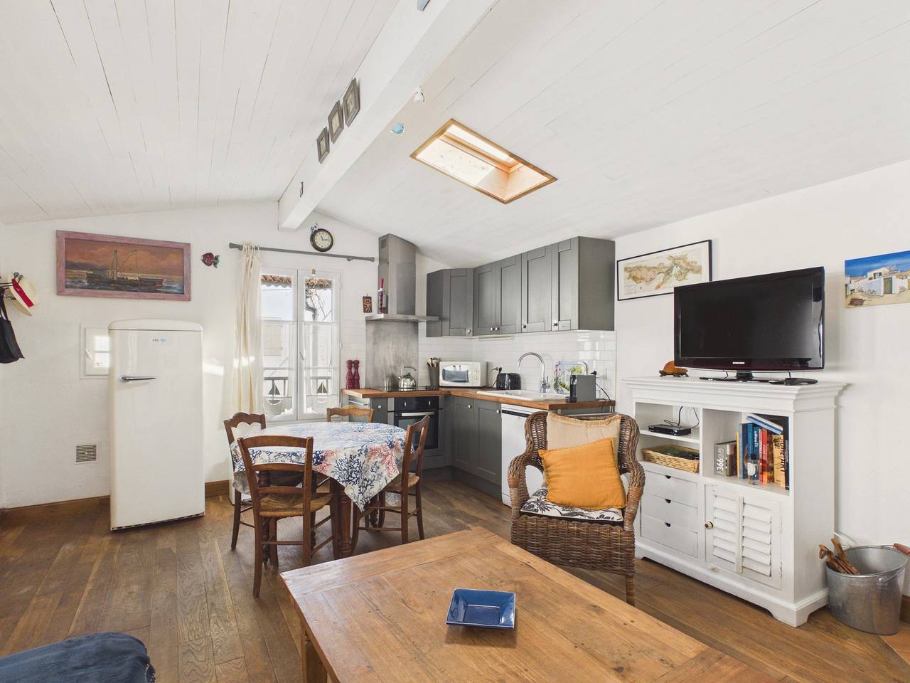 Ganze Wohnung, Appartement pour 4, plein centre, plage à 700 m in Les Portes-en-Ré, Ile de Re