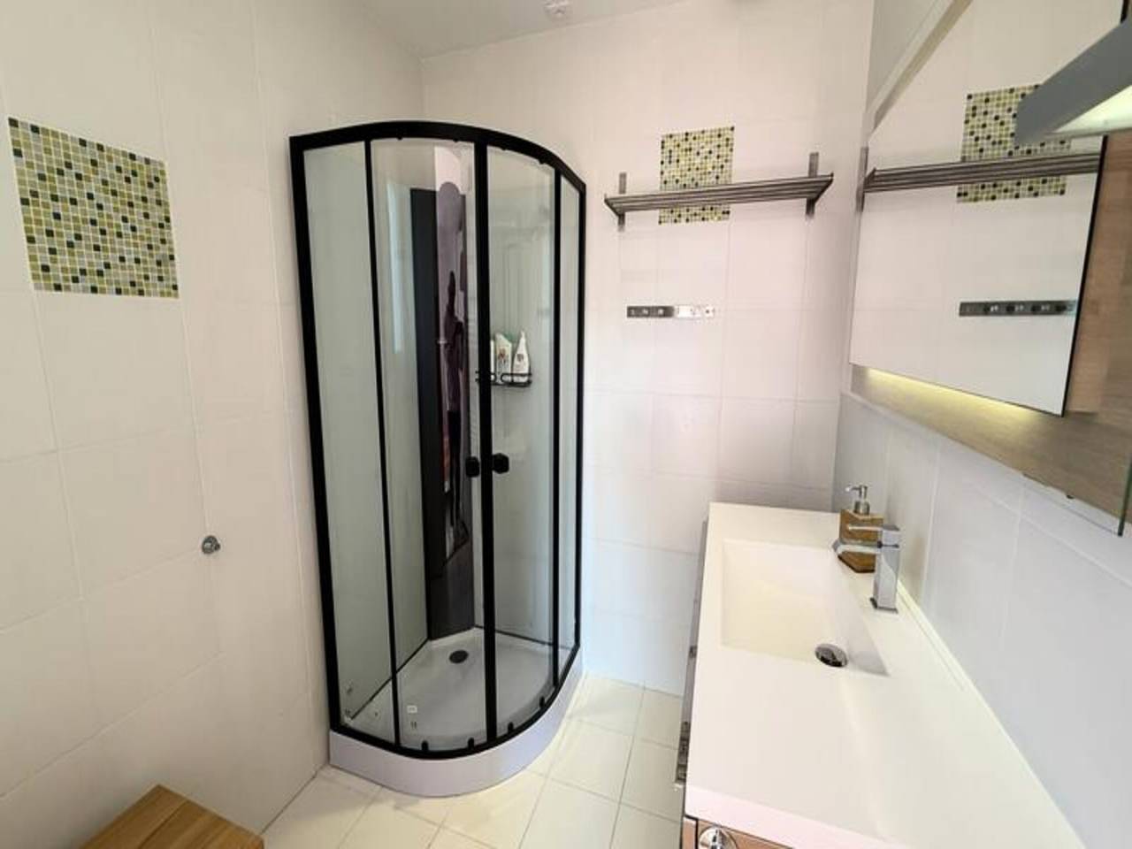 Ganze Wohnung, Haus bei Valbonne mit Garten & Terrasse in Châteauneuf-Grasse, Cannes und Umgebung