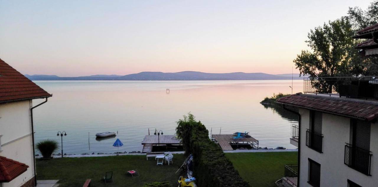 Ganze Wohnung, Szentmihályi apartman in Balatonboglar, Plattensee Südufer