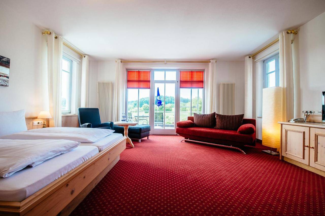 Deutenhof Hotel, Restaurant & Veranstaltung in Bad Abbach, Ostbayern