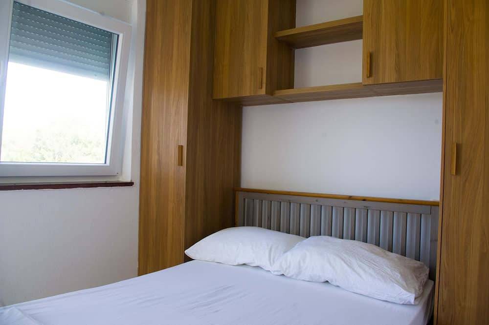 Schönes Appartement, 125 Meter vom Meer entfernt, Gemeinschafts- Pool & Jacuzzi in Banjole, Südküste Istrien