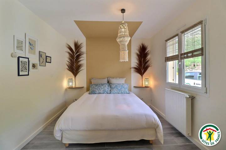 Cottage voor 2 personen, met tuin en sauna in Drôme