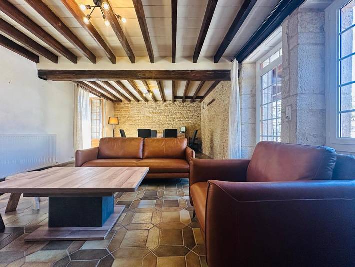 Location de vacances pour 6 personnes, avec terrasse et jardin, animaux acceptés dans Molesme - 3