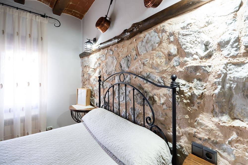 Casa del Agüelo: Apartamento Jiloca.(4 personas. Habilitado para minusválido in Cella, Provincia de Teruel