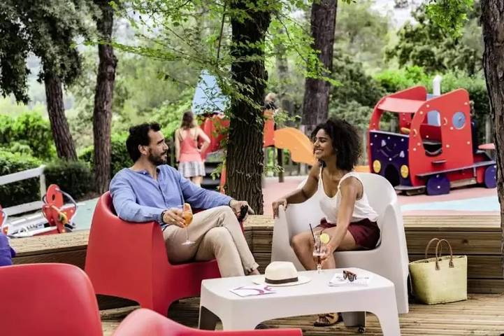 Gîte pour 4 personnes, avec terrasse ainsi que sauna et piscine à Le Pradet - 4