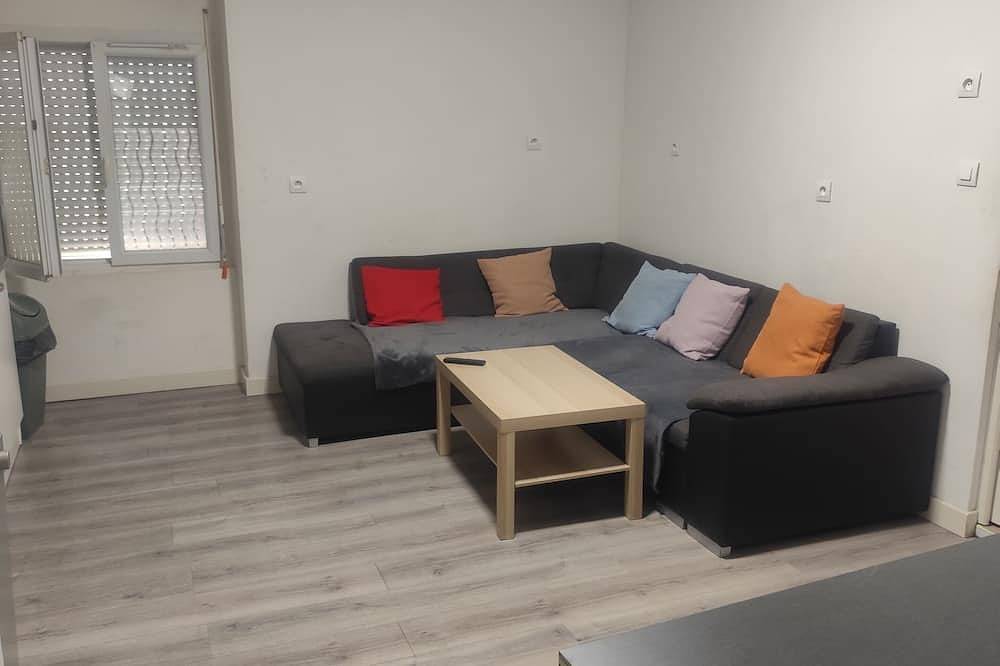 Appartement entier, Logement 5 personnes idéale famille. in Rive-de-Gier, Parc Naturel Régional du Pilat
