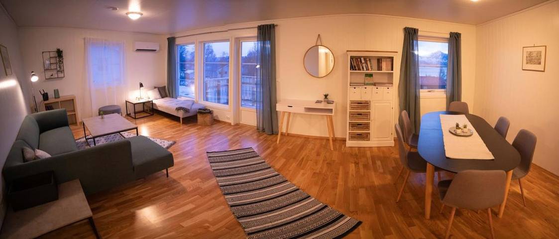 Ferieleilighet for 5 personer, med utsikt og terrasse i Senja