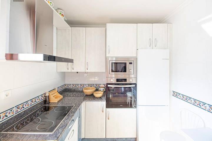 Casa rural para 6 personas, con Balcón además de Terraza y Jardín en Isla (Cantabria) - 3