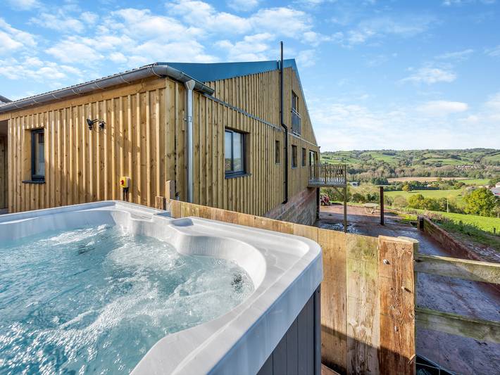 Cottage for 10 people, with garden in Devon