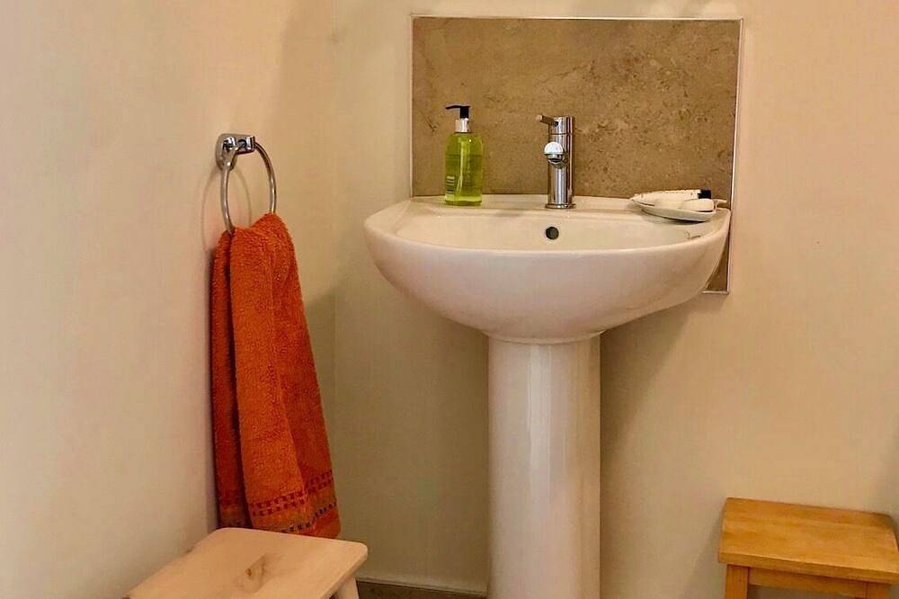 Courtyard Schlafzimmer Nr. 2, The Orchard, Terryglass in Terryglass, Nenagh