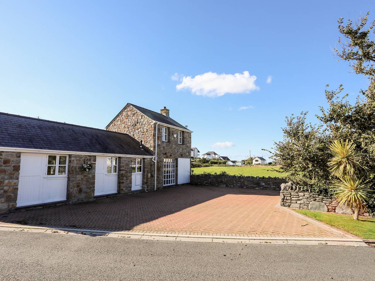 Tyn Towyn - The Stables in Trearddur Bay, Isle of Anglesey