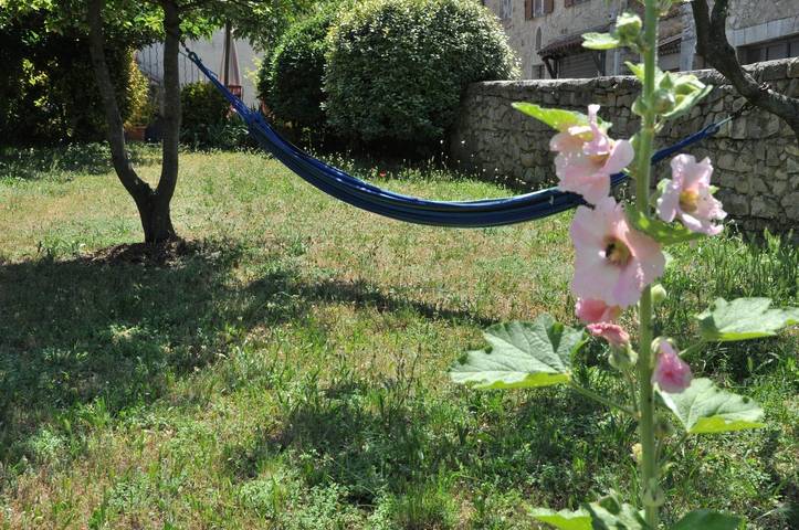 Gîte pour 4 personnes, avec vue ainsi que jardin et terrasse dans le Var - 3