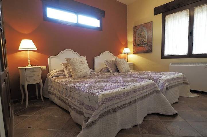 Villa el Pino:  with Private Pool in Málaga (Este), Malaga