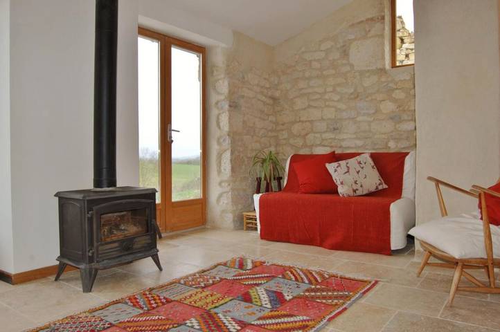 Location de vacances pour 4 personnes, avec jardin ainsi que piscine et vue, animaux acceptés à Puylaroque - 2