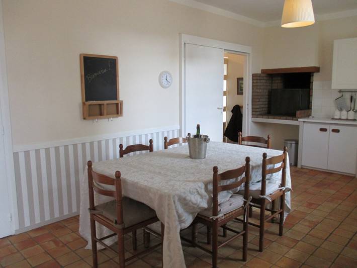 Gîte pour 6 personnes, avec jardin à Pléhédel - 4