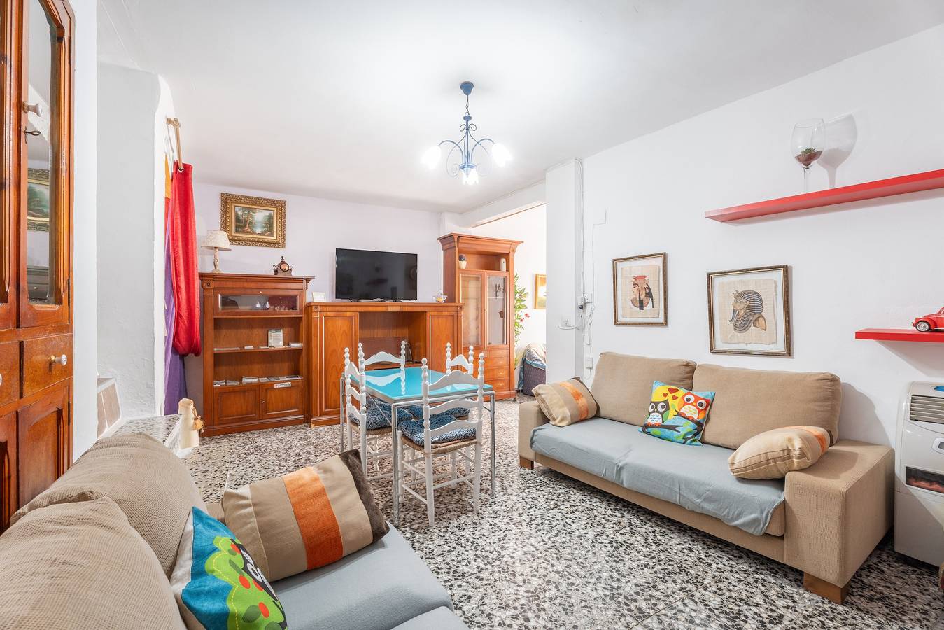 Casa de vacaciones 'Casa Ratón Perez' con terraza privada, Wi-Fi y aire acondicionado in Navarrés, Provincia de Valencia