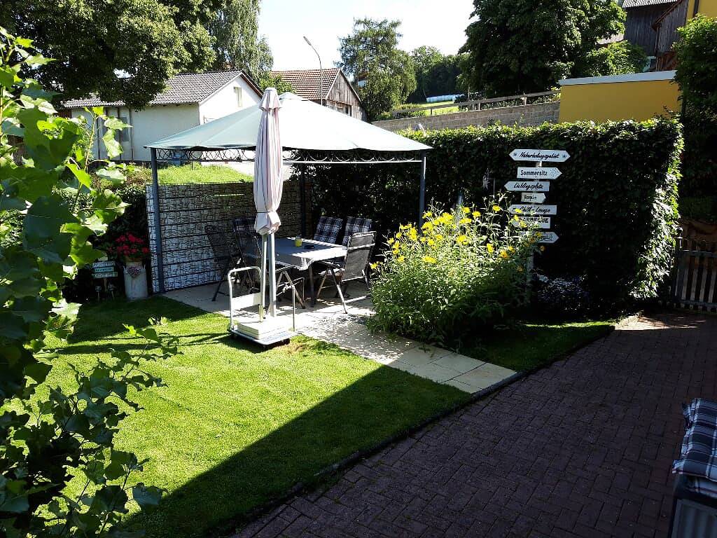 Ferienhaus Heuberger - Großes Ferienhaus mit Garten und Grillmöglichkeit (98 qm) in Tännesberg, Naturpark Nördlicher Oberpfälzer Wald
