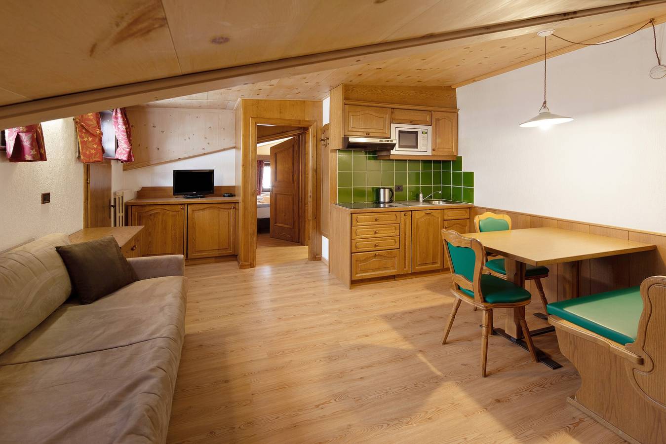 Ganze Wohnung, Ferienwohnung "Casa San Marco N 10" mit Bergblick, Garten und Wlan in Livigno (Stadt), Livigno