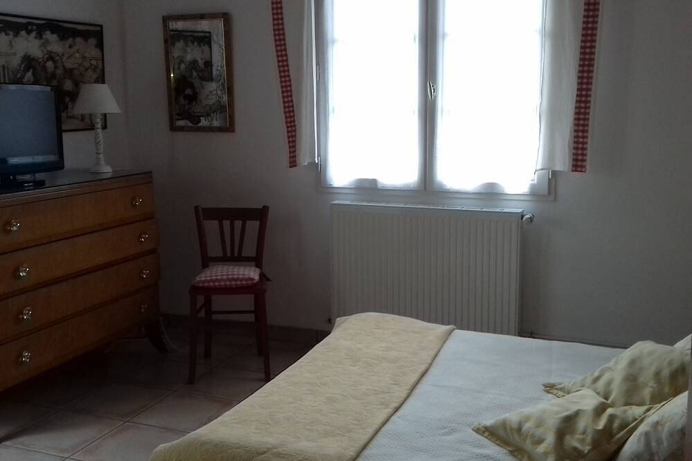 Ganze Wohnung, Cottage 2 Personen; eine Ebene; mit Pool; in Ossès, Bayonne und Umgebung