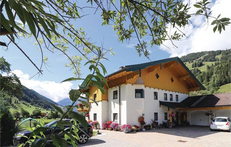 Ganze Ferienwohnung, Gemütliche Ferienwohnung mit 2 Schlafzimmern in Rauris: In der Nähe der Skilifte und des Ortszentrums in Hohe Tauern, Rauris