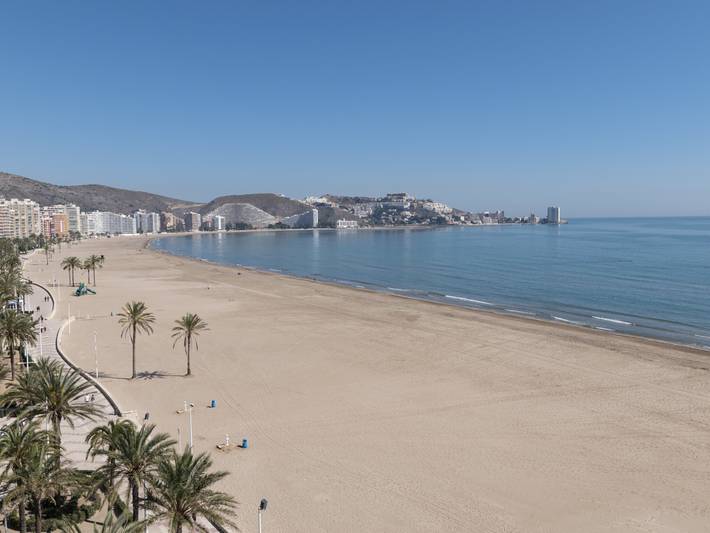 Location de vacances pour 5 personnes, avec Terrasse à Cullera