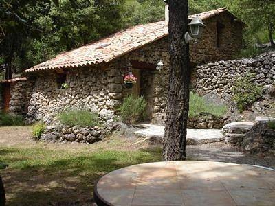 La Bergerie , charmante maison en pierre in Sillans-la-Cascade, Région de Brignoles