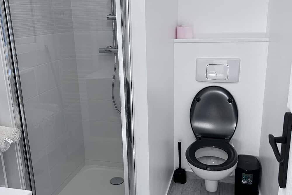 Apartamento entero, Appartement Rénové, Proche de Roissy Cdg, Aéroville, Chantilly, Parc Astérix in Louvres, Valle del Oise